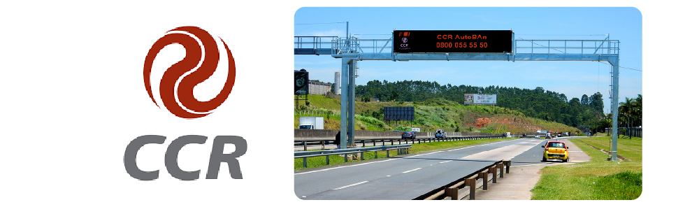 Logotipo da CCR ao lado de uma rodovia com um painel eletrônico mostrando informações de contato da CCR AutoBAn.