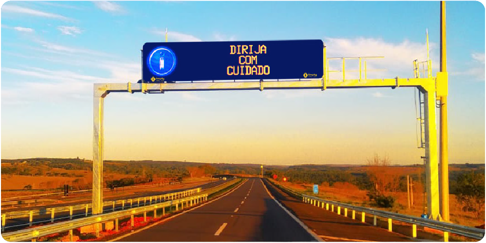 Painel Eletrônico de Trânsito - PMV Fixo