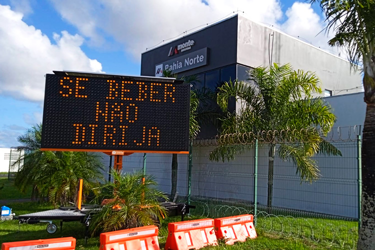 PMV Móvel Imply® em frente à sede da Bahia Norte